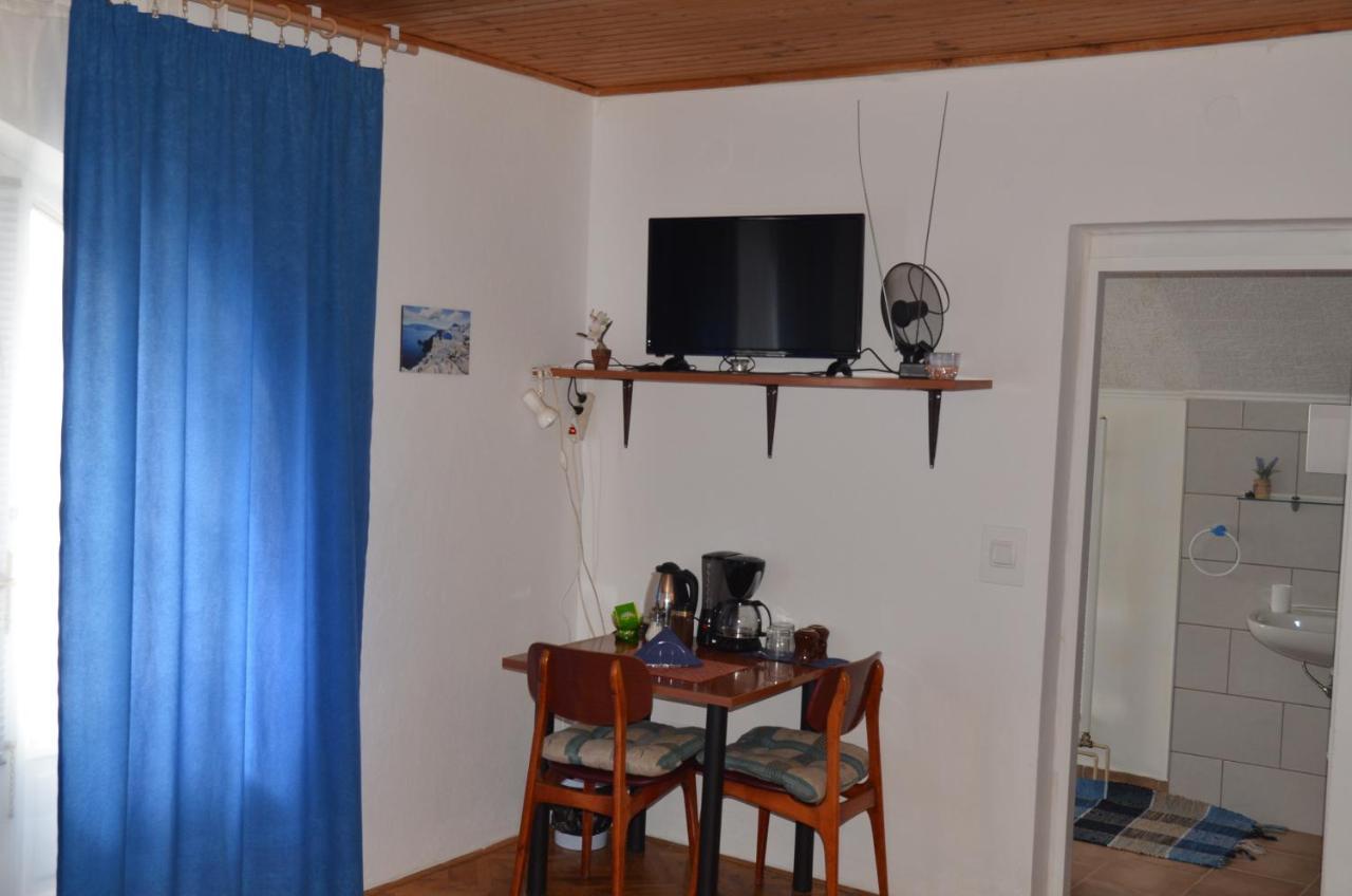Rooms Mila Rezovac 外观 照片